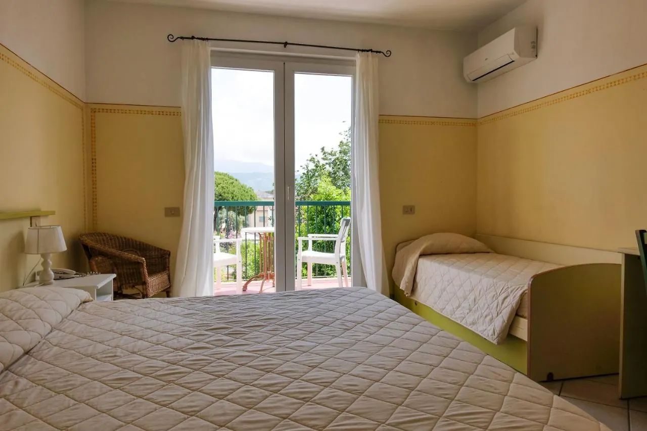 Hotel Club i Pini - Residenza d'Epoca in Versilia Lido di Camaiore 3*,  Italia