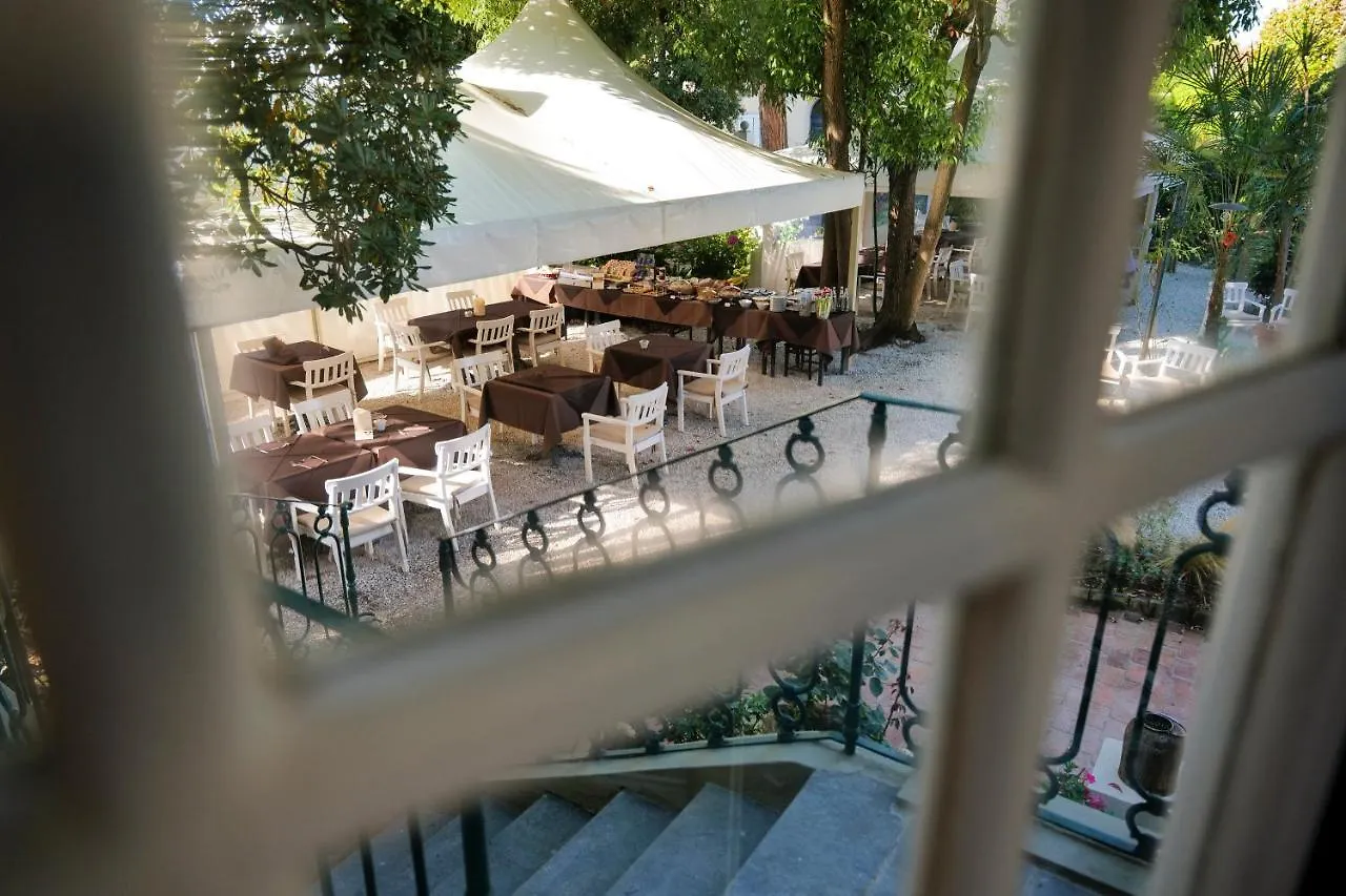 Hotel Club I Pini - Residenza D'Epoca In Versilia Lido di Camaiore