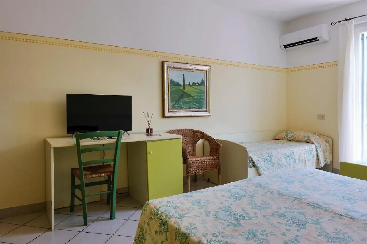 Hotel Club I Pini - Residenza D'Epoca In Versilia Lido di Camaiore