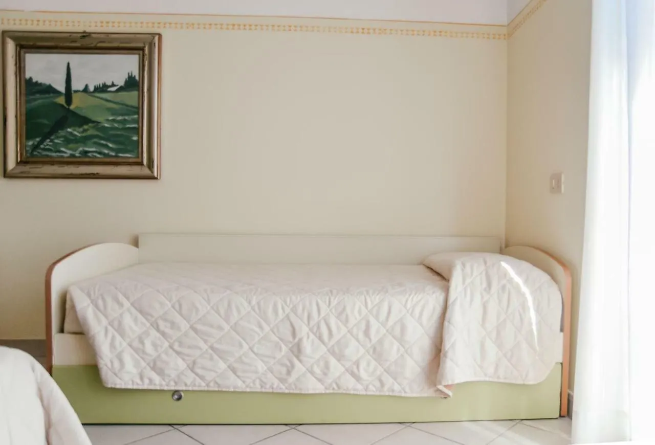 Hotel Club I Pini - Residenza D'Epoca In Versilia Lido di Camaiore