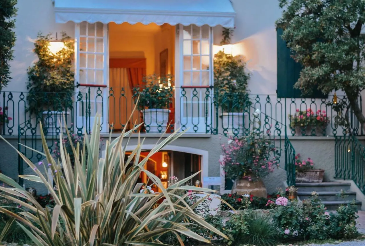 Hotel Club I Pini - Residenza D'Epoca In Versilia Lido di Camaiore
